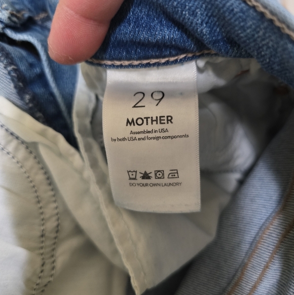Mother The Insider Sneak in Best of Both Worlds 29 Distressed Bootcut - Picture 11 of 12